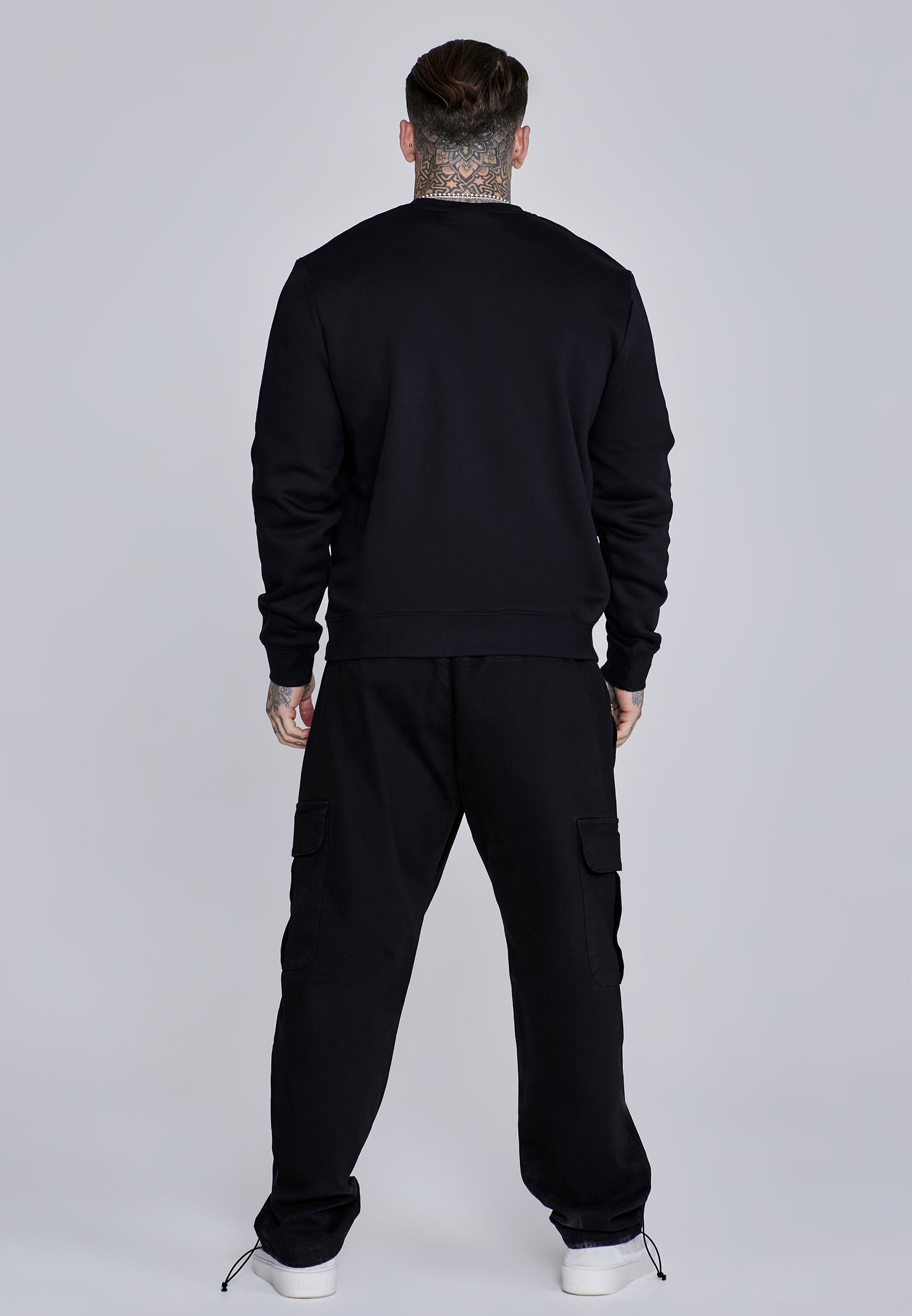 Loose Fit Cargos in Black Hosen SikSilk