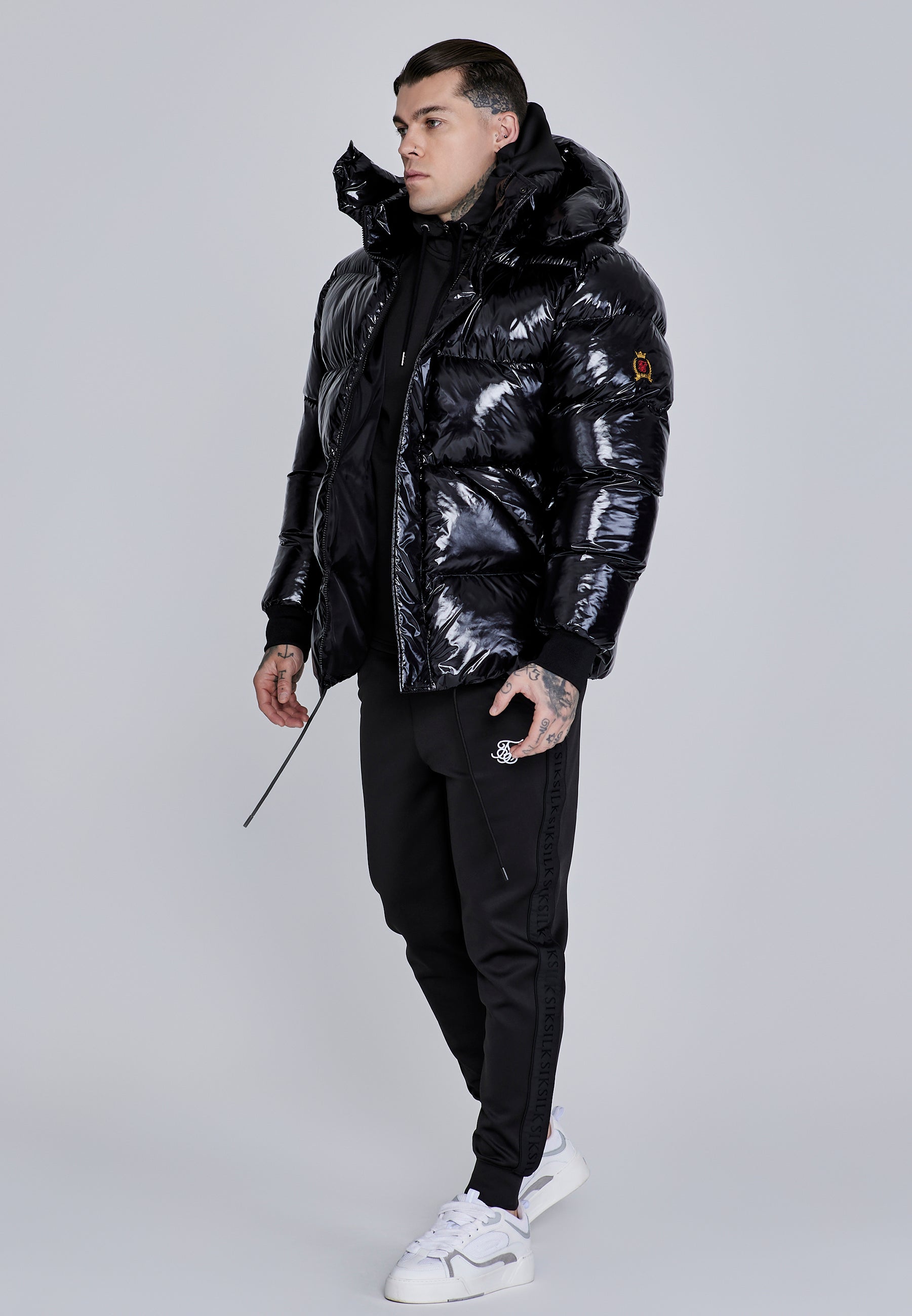 High Shine Puffer Jacket in Black Jacken SikSilk