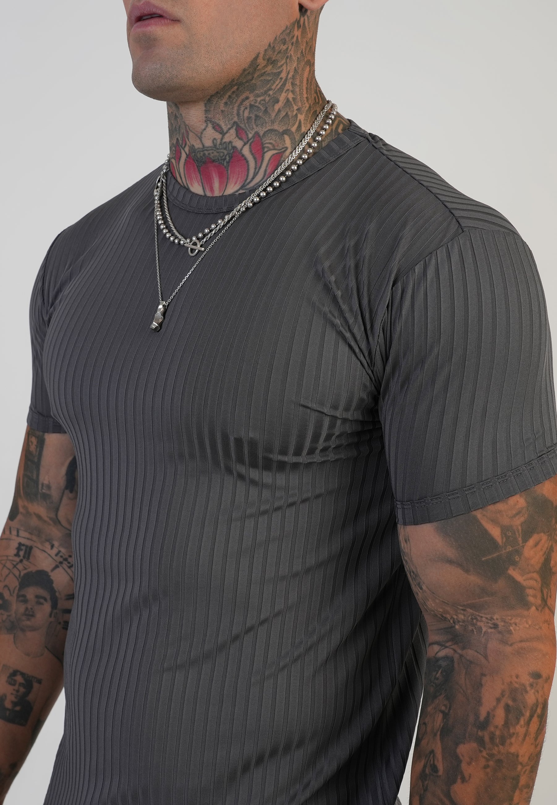 Muscle Fit T-Shirt in Dark Brown T-Shirts SikSilk
