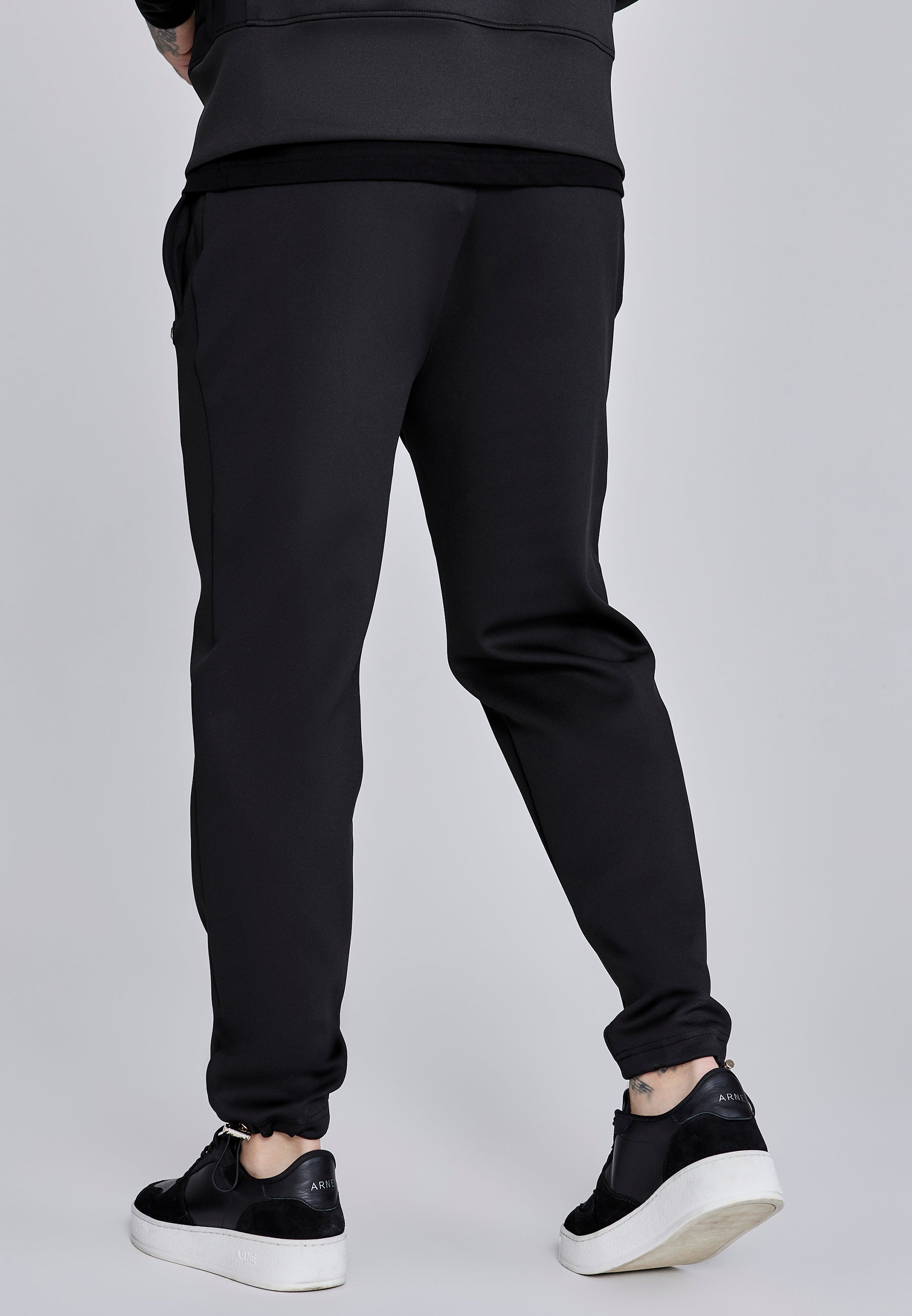 Smart Joggers in Black Hosen SikSilk