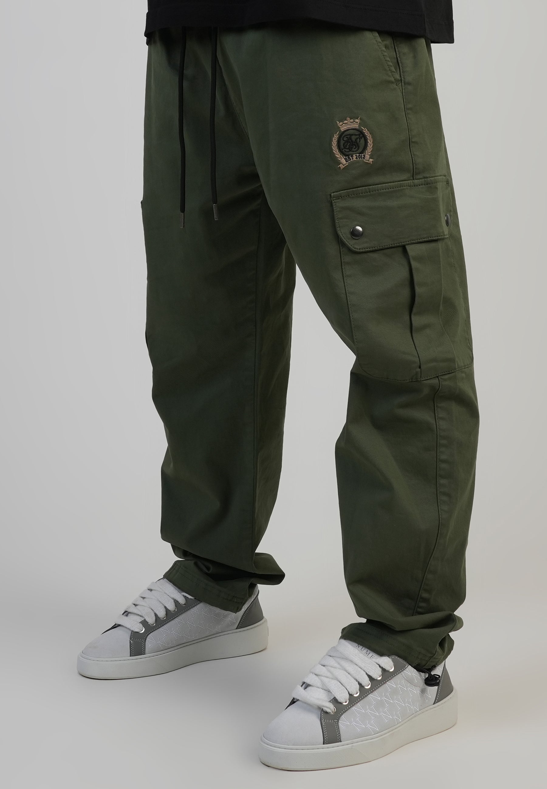 Loose Fit Cargos in Khaki Green Hosen SikSilk