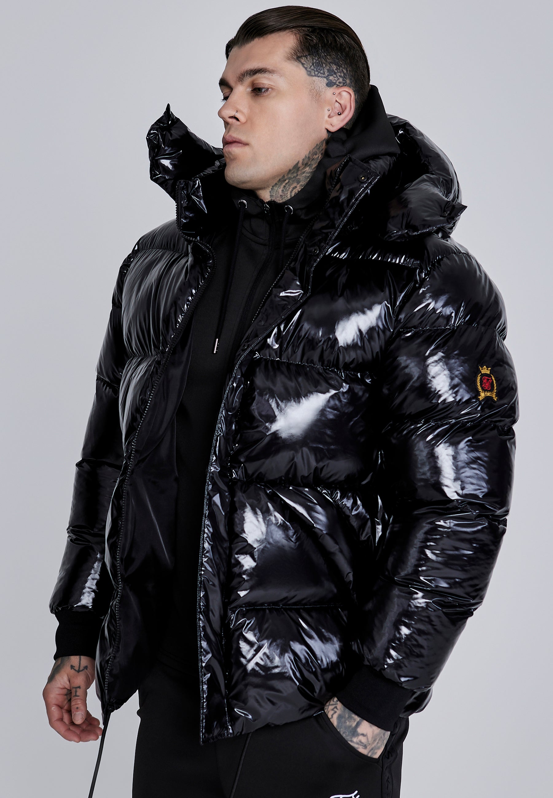 High Shine Puffer Jacket in Black Jacken SikSilk