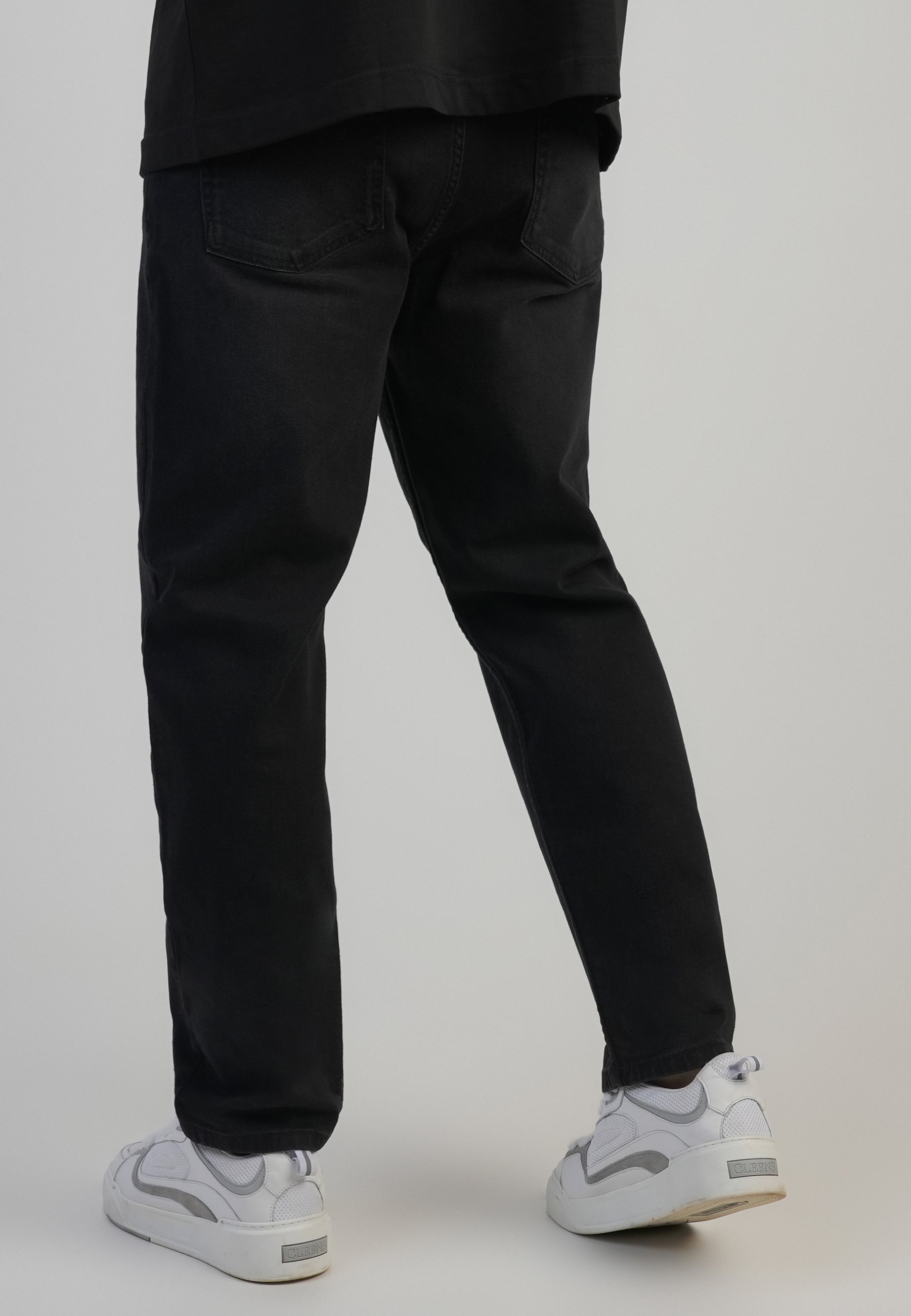 Tapered Fit Jeans in Washed Black Jeans SikSilk