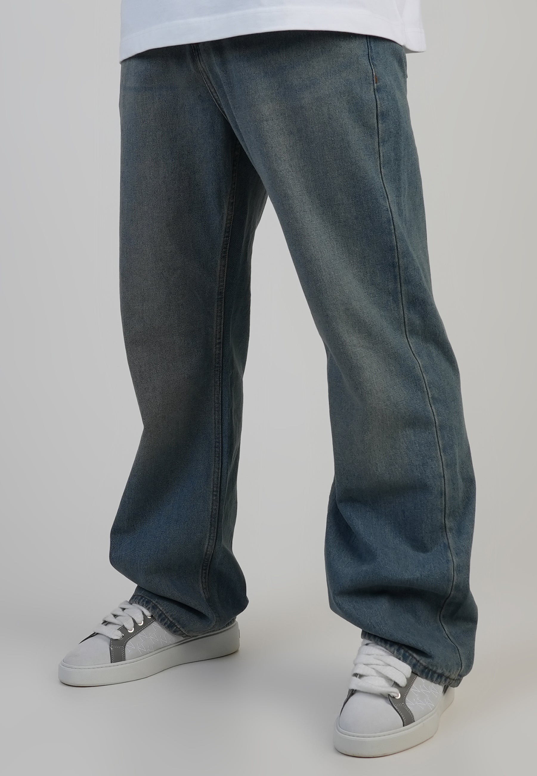 Loose Fit Jeans in Washed Vintage Blue Jeans SikSilk